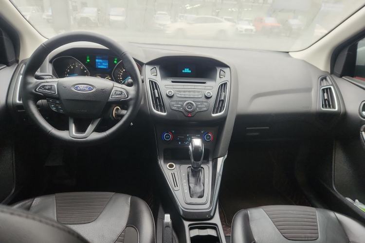 Used Ford Focus 2015 Sedan 1.6L Automatic Trend Model Center Console