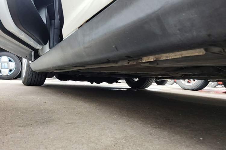Used Ford Focus 2015 Hatchback EcoBoost 125 Automatic Supreme Style Edition Chassis Rear Left