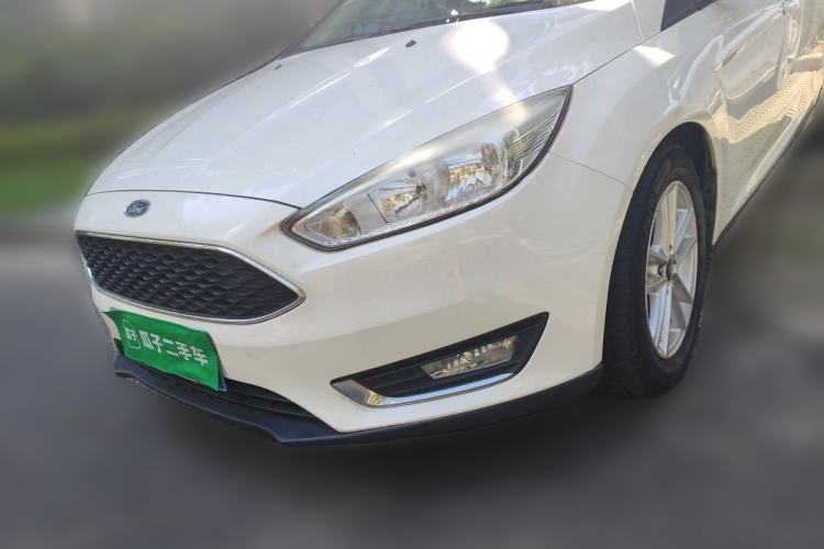 Ojetý Ford Focus 2015 Hatchback 1.6L Automatic Fashion Edition Guazi used car, China used car export, Used car for sale, Used  cars, Cheapest cars for sale