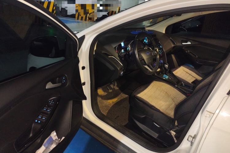Used Ford Focus 2015 Sedan 1.6L Automatic Trend Model Driver Seat