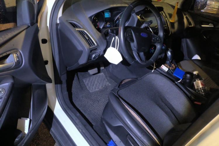 Used Ford Focus 2015 Hatchback 1.6L Automatic Fashion Edition Driver Seat