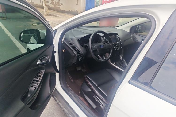 Used Ford Focus 2015 Hatchback 1.6L Automatic Comfort Model Driver Seat