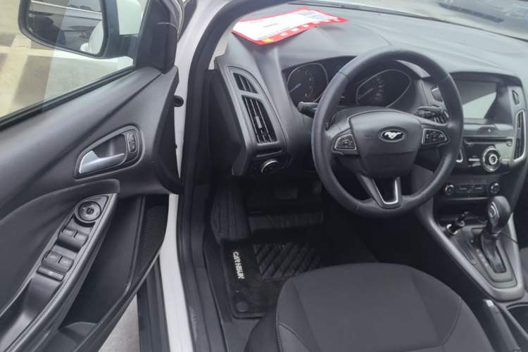 Used Ford Focus 2015 Hatchback 1.6L Automatic Comfort Model Driver Seat