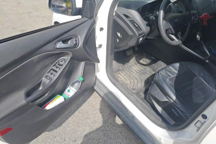 Used Ford Focus 2015 Hatchback 1.6L Automatic Comfort Model Driver Seat