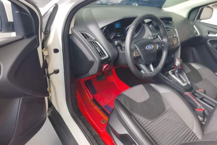 Used Ford Focus 2015 Sedan 1.6L Automatic Trend Model Driver Seat
