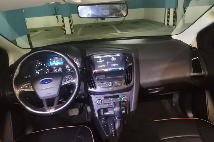 Used Ford Focus 2015 Hatchback EcoBoost 180 Automatic Elite Model Driver Seat