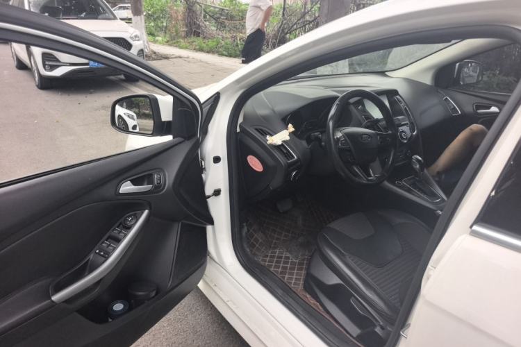 Used Ford Focus 2015 Hatchback EcoBoost 180 Automatic Sport Model Driver Seat