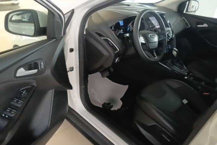 Used Ford Focus 2015 Sedan 1.6L Automatic Trend Model Driver Seat