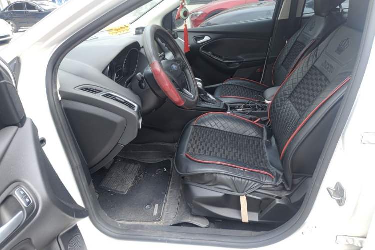 Used Ford Focus 2015 Sedan EcoBoost 180 Automatic Elite Model Driver Seat