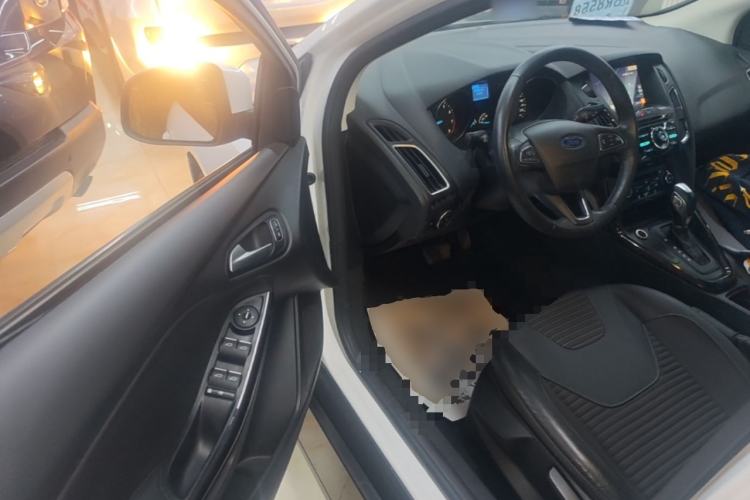 Used Ford Focus 2015 Sedan 1.6L Automatic Trend Model Driver Seat