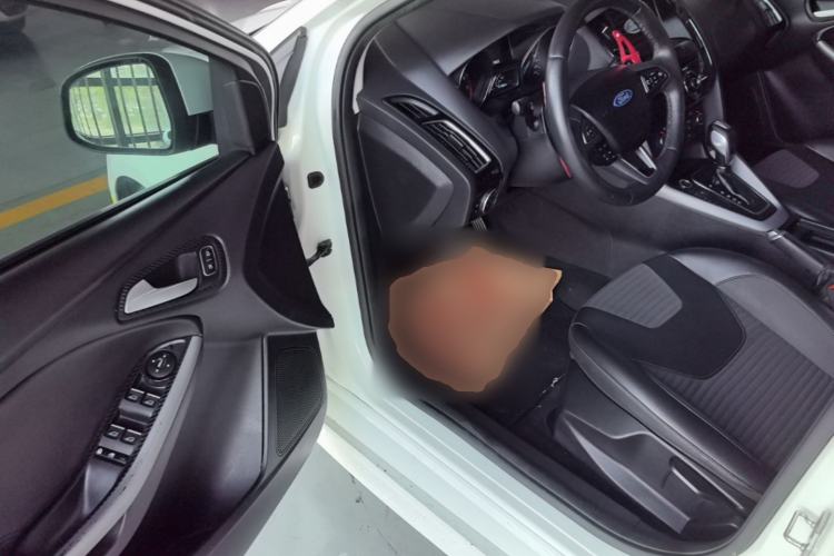 Used Ford Focus 2015 Hatchback EcoBoost 180 Automatic Sport Model Driver Seat