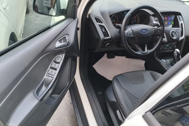 Used Ford Focus 2015 Sedan 1.6L Automatic Trend Model Driver Seat