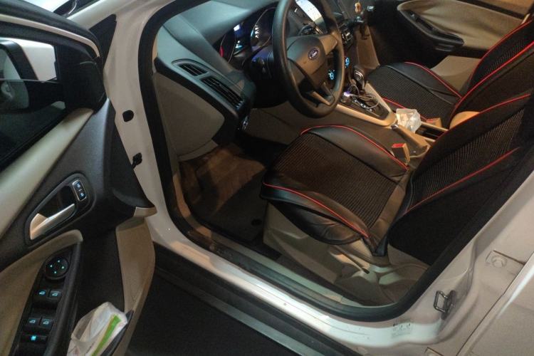 Used Ford Focus 2015 Sedan 1.6L Automatic Comfort Model Driver Seat