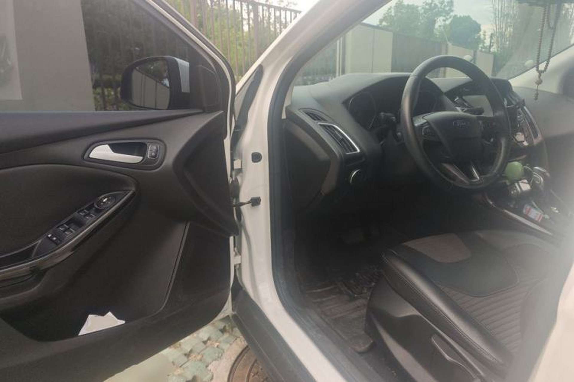 Used Ford Focus 2015 Hatchback 1.6L Automatic Fashion Edition Driver Seat