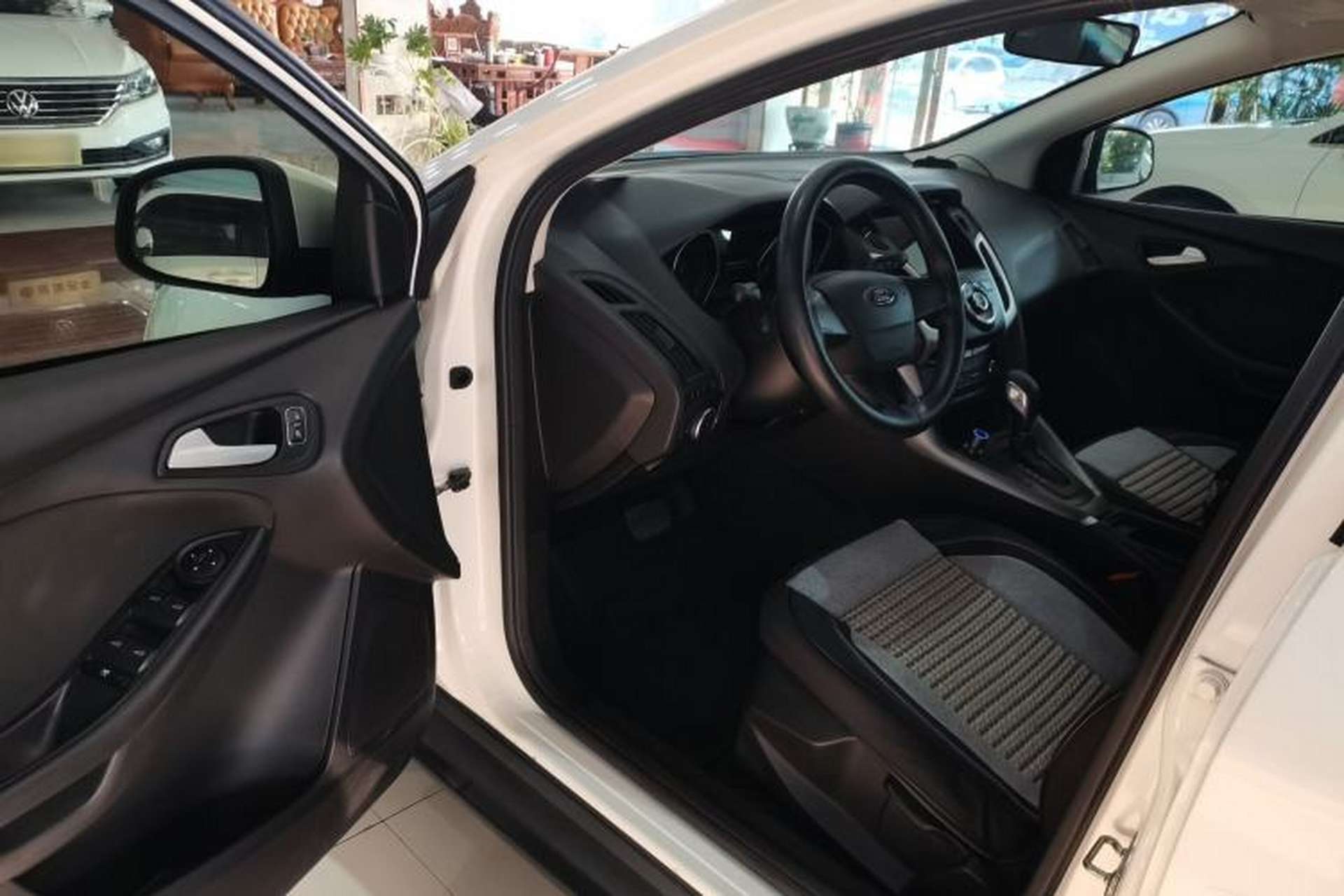 Used Ford Focus 2015 Hatchback 1.6L Automatic Comfort Model Driver Seat