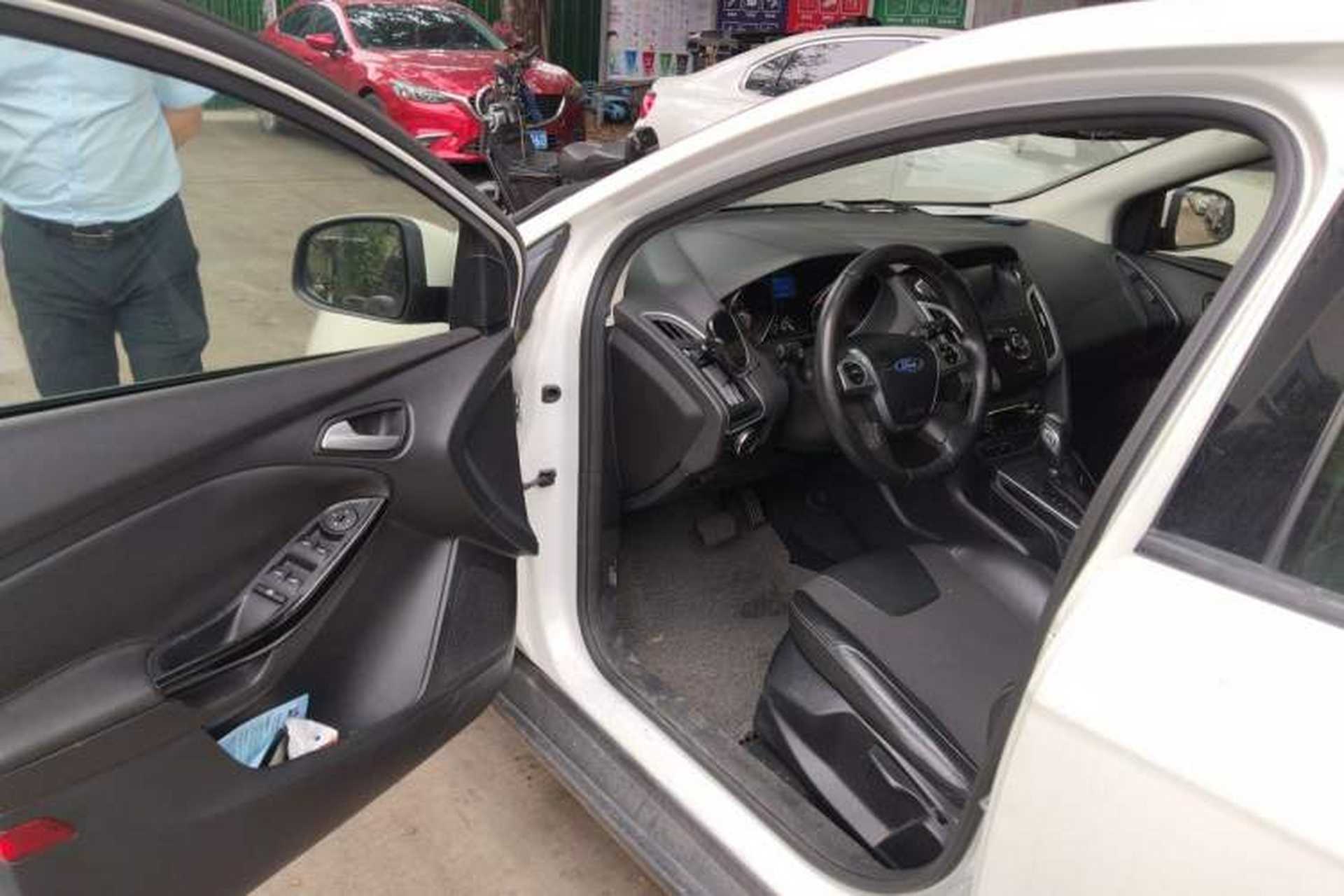 Used Ford Focus 2015 Sedan 1.6L Automatic Trend Model Driver Seat