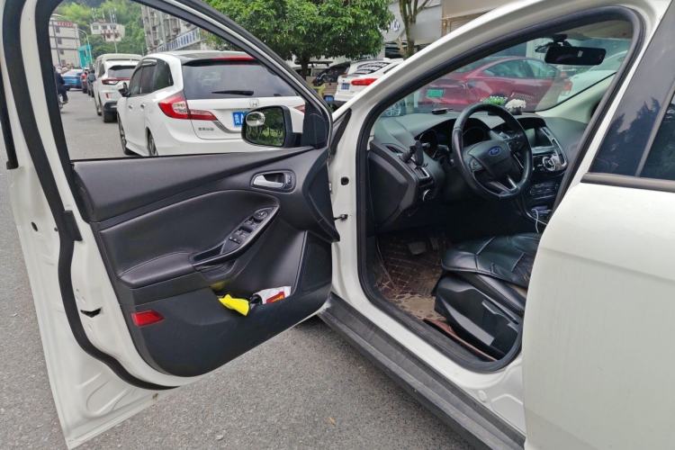 Used Ford Focus 2015 Sedan 1.6L Automatic Trend Model Driver Seat