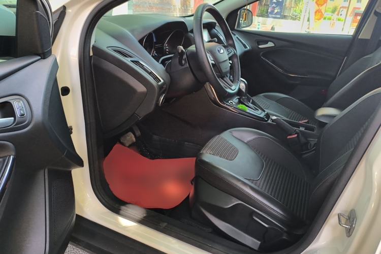Used Ford Focus 2015 Sedan 1.6L Automatic Trend Model Driver Seat