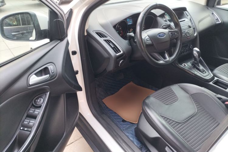 Used Ford Focus 2015 Sedan 1.6L Automatic Trend Model Driver Seat