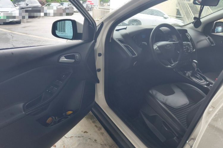 Used Ford Focus 2015 Sedan 1.6L Automatic Trend Model Driver Seat