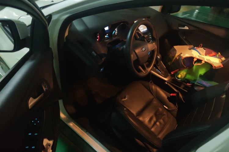 Used Ford Focus 2015 Hatchback 1.6L Automatic Comfort Model Driver Seat