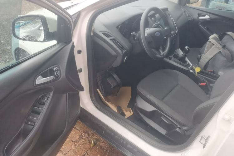 Used Ford Focus 2015 Hatchback 1.6L Manual Comfort Edition Driver Seat