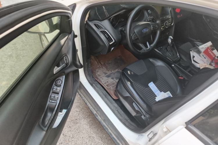 Used Ford Focus 2015 Sedan 1.6L Automatic Trend Model Driver Seat