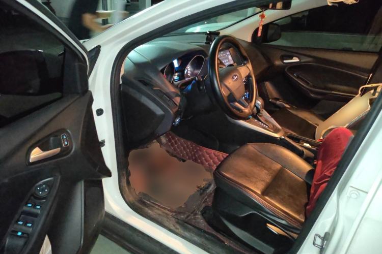 Used Ford Focus 2015 Hatchback 1.6L Automatic Comfort Model Driver Seat