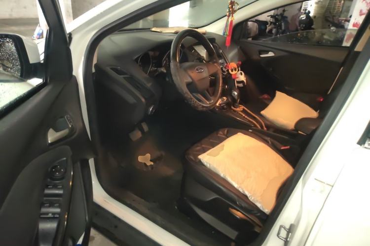Used Ford Focus 2015 Hatchback 1.6L Automatic Comfort Model Driver Seat