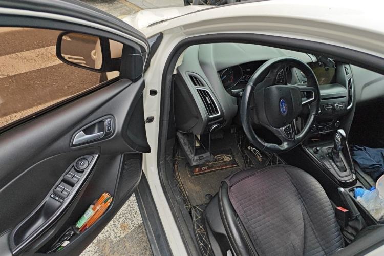 Used Ford Focus 2015 Hatchback EcoBoost 180 Automatic Elite Model Driver Seat