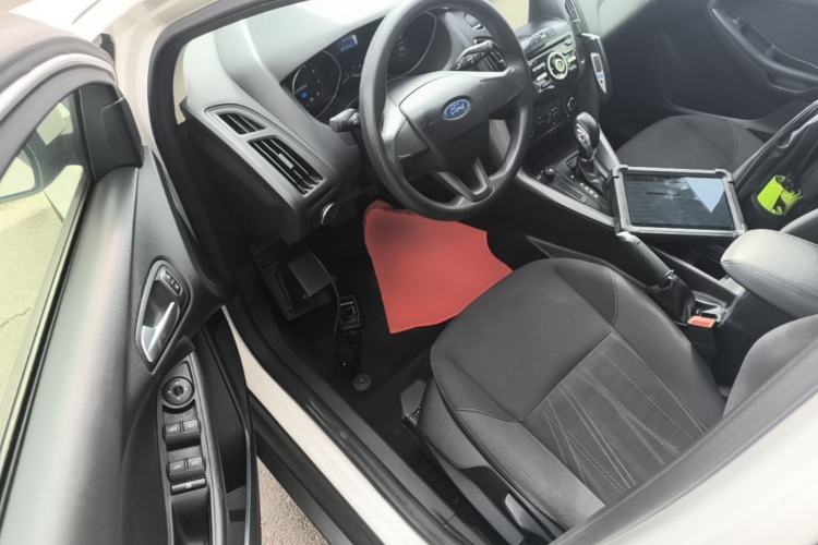Used Ford Focus 2015 Hatchback 1.6L Automatic Comfort Model Driver Seat