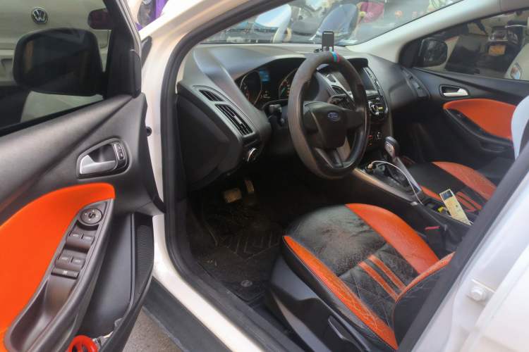 Used Ford Focus 2015 Hatchback 1.6L Automatic Comfort Model Driver Seat