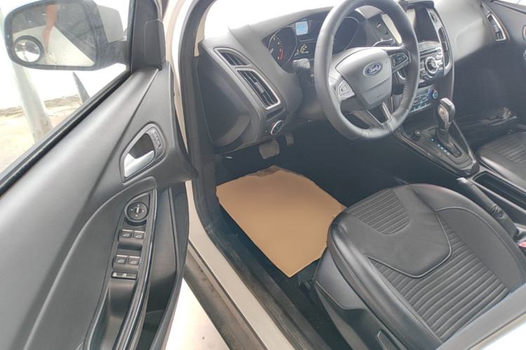 Used Ford Focus 2015 Sedan 1.6L Automatic Trend Model Driver Seat