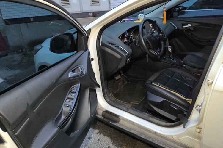 Used Ford Focus 2015 Hatchback EcoBoost 180 Automatic Elite Model Driver Seat