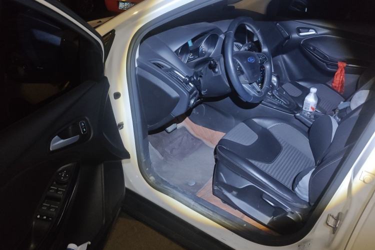 Used Ford Focus 2015 Sedan 1.6L Automatic Trend Model Driver Seat