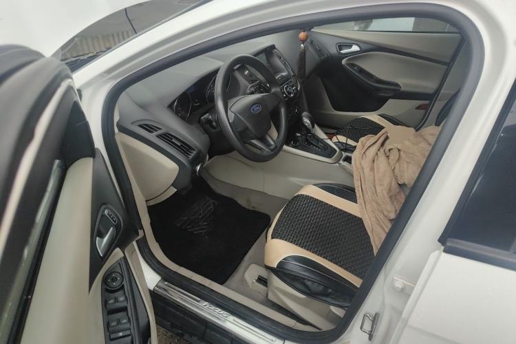 Used Ford Focus 2015 Sedan 1.6L Automatic Trend Model Driver Seat