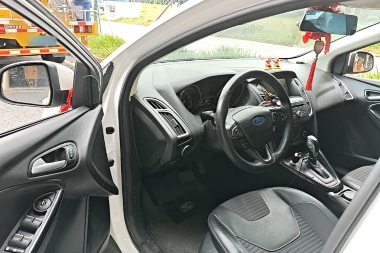 Used Ford Focus 2015 Hatchback EcoBoost 180 Automatic Elite Model Driver Seat
