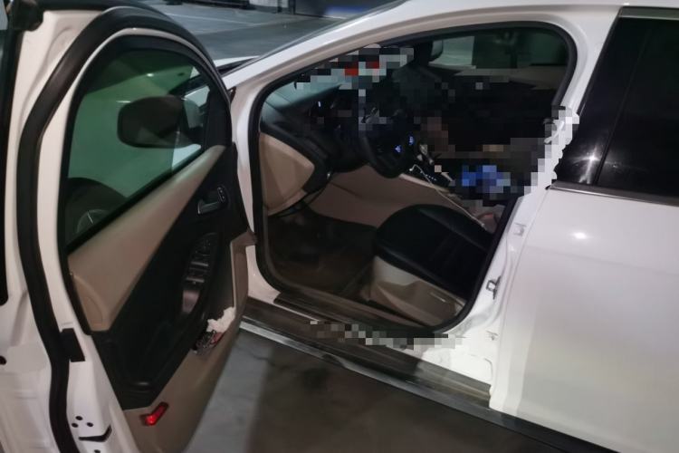 Used Ford Focus 2015 Sedan 1.6L Automatic Comfort Model Driver Seat
