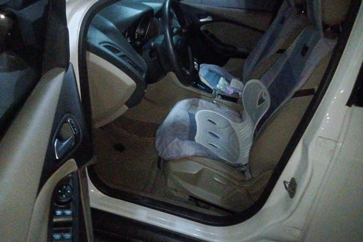Used Ford Focus 2015 Sedan 1.6L Automatic Comfort Model Driver Seat