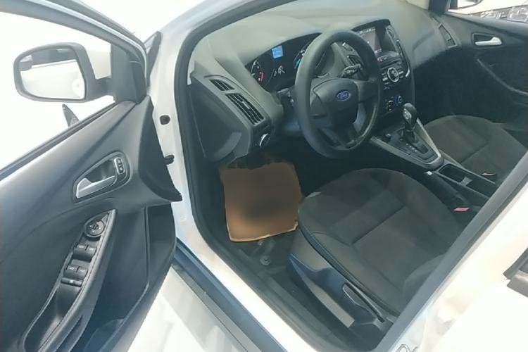 Used Ford Focus 2015 Hatchback 1.6L Automatic Comfort Model Driver Seat