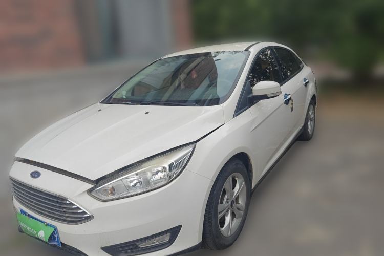 Used Ford Focus 2015 Sedan 1.6L Manual Comfort Model Guazi used car, China used car export, Used car for sale, Used  cars, Cheapest cars for sale