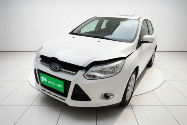 Używany Ford Focus 2015 Hatchback 1.6L Automatic Fashion Edition