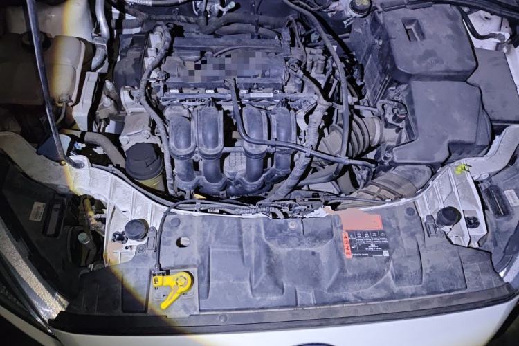 Used Ford Focus 2015 Hatchback 1.6L Automatic Fashion Edition Engine Bay