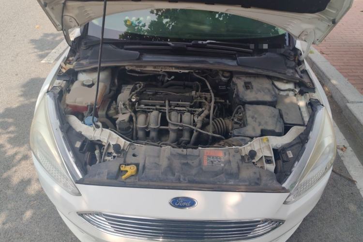 Used Ford Focus 2015 Sedan 1.6L Automatic Comfort Model Engine Bay