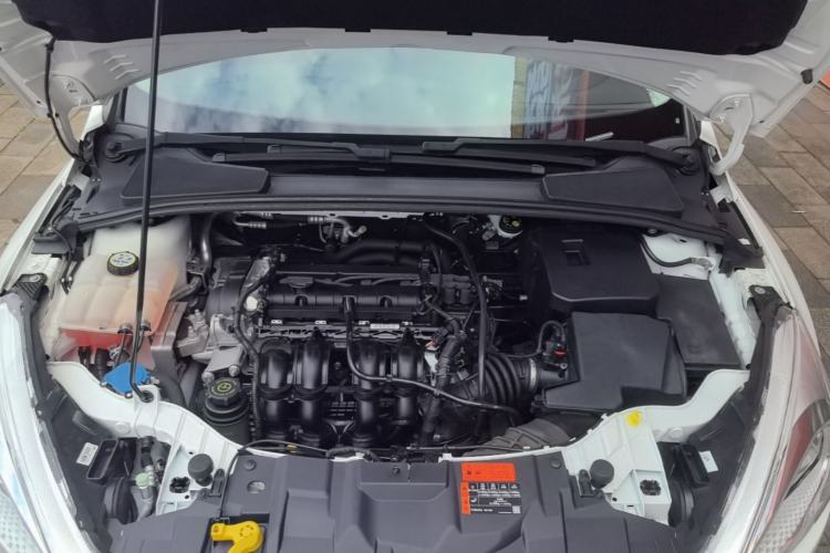 Used Ford Focus 2015 Hatchback 1.6L Manual Fashion Edition Engine Bay