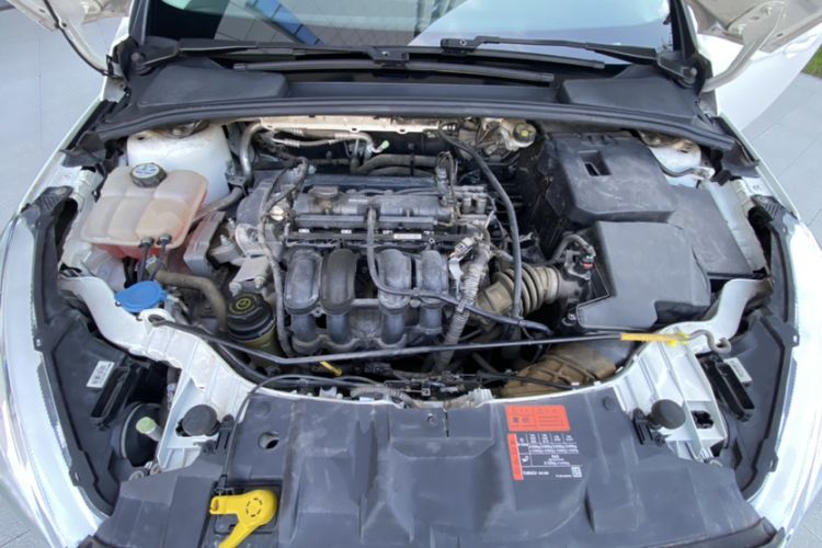 Used Ford Focus 2015 Hatchback 1.6L Manual Fashion Edition Engine Bay