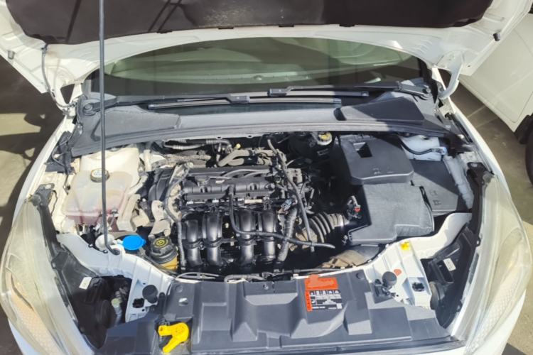 Used Ford Focus 2015 Sedan 1.6L Automatic Trend Model Engine Bay