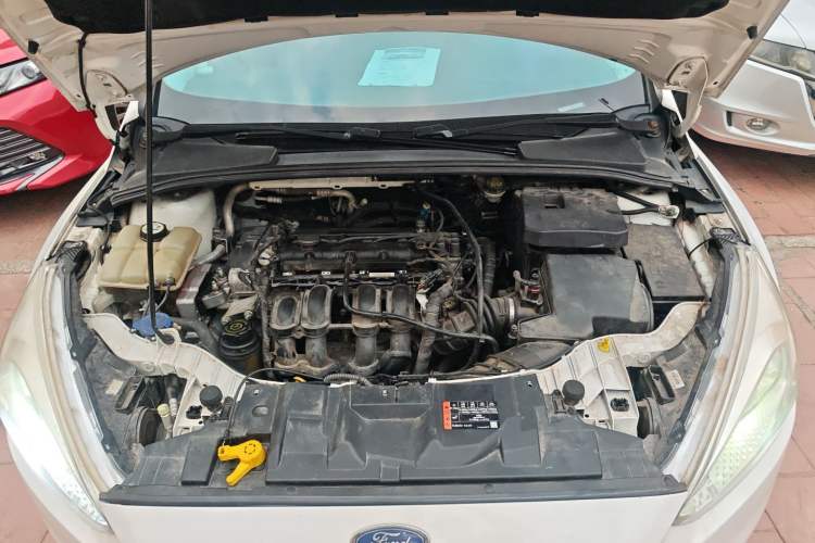 Used Ford Focus 2015 Sedan 1.6L Automatic Comfort Model Engine Bay