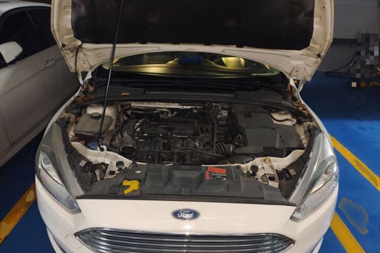 Used Ford Focus 2015 Sedan 1.6L Automatic Trend Model Engine Bay