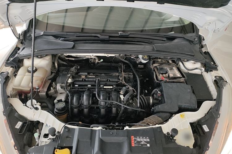 Used Ford Focus 2015 Hatchback 1.6L Automatic Fashion Edition Engine Bay